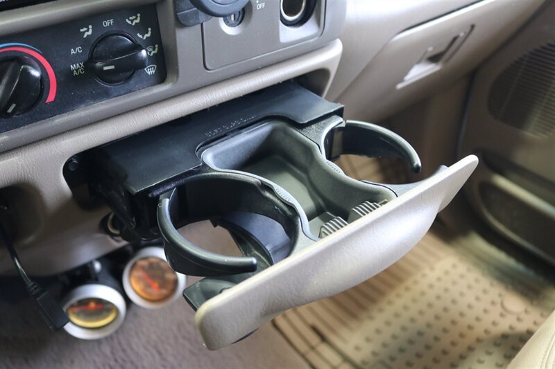 2000 Ford F-350 Super Duty Lariat 4dr SuperCab Lariat  1-FAMILY OWNED* 100% RUST FREE / ACCIDENT FREE* NEW 33 "BFG KO3* NEW 2.5 "LEVELING KIT* CANOPY / TRAILER BRAKES / LINEX BED LINER* BD ENGINE BREAK / BANKS MONSTER EXHAUST - Photo 89 - Portland, OR 97230