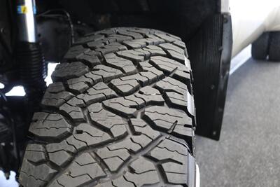 2000 Ford F-350 Super Duty Lariat 4dr SuperCab Lariat  1-FAMILY OWNED* 100% RUST FREE / ACCIDENT FREE* NEW 33 "BFG KO3* NEW 2.5 "LEVELING KIT* CANOPY / TRAILER BRAKES / LINEX BED LINER* BD ENGINE BREAK / BANKS MONSTER EXHAUST - Photo 59 - Portland, OR 97230