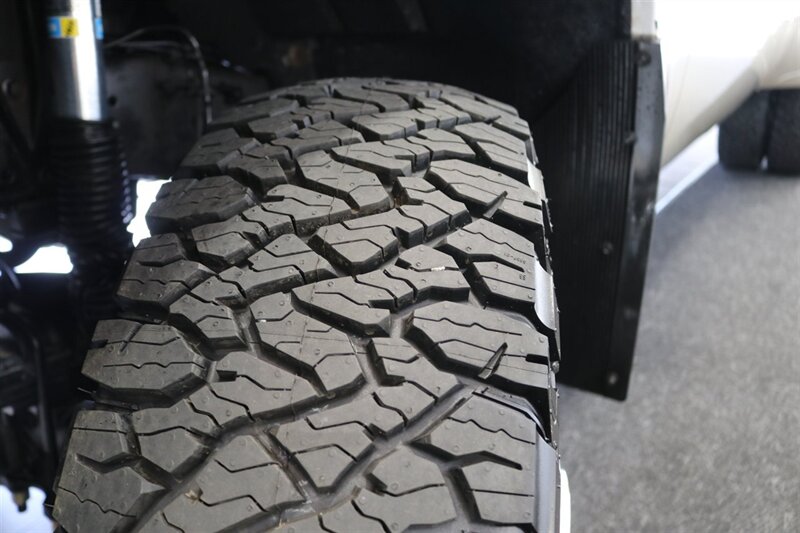 2000 Ford F-350 Super Duty Lariat 4dr SuperCab Lariat  1-FAMILY OWNED* 100% RUST FREE / ACCIDENT FREE* NEW 33 "BFG KO3* NEW 2.5 "LEVELING KIT* CANOPY / TRAILER BRAKES / LINEX BED LINER* BD ENGINE BREAK / BANKS MONSTER EXHAUST - Photo 59 - Portland, OR 97230