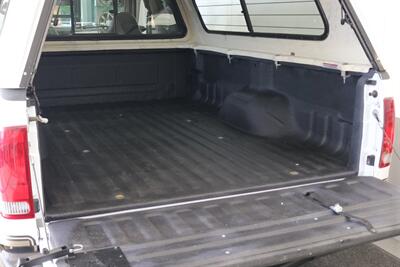 2000 Ford F-350 Super Duty Lariat 4dr SuperCab Lariat  1-FAMILY OWNED* 100% RUST FREE / ACCIDENT FREE* NEW 33 "BFG KO3* NEW 2.5 "LEVELING KIT* CANOPY / TRAILER BRAKES / LINEX BED LINER* BD ENGINE BREAK / BANKS MONSTER EXHAUST - Photo 44 - Portland, OR 97230