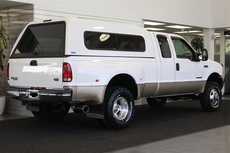 2000 Ford F-350 Super Duty Lariat 4dr SuperCab Lariat  1-FAMILY OWNED* 100% RUST FREE / ACCIDENT FREE* NEW 33 "BFG KO3* NEW 2.5 "LEVELING KIT* CANOPY / TRAILER BRAKES / LINEX BED LINER* BD ENGINE BREAK / BANKS MONSTER EXHAUST - Photo 7 - Portland, OR 97230