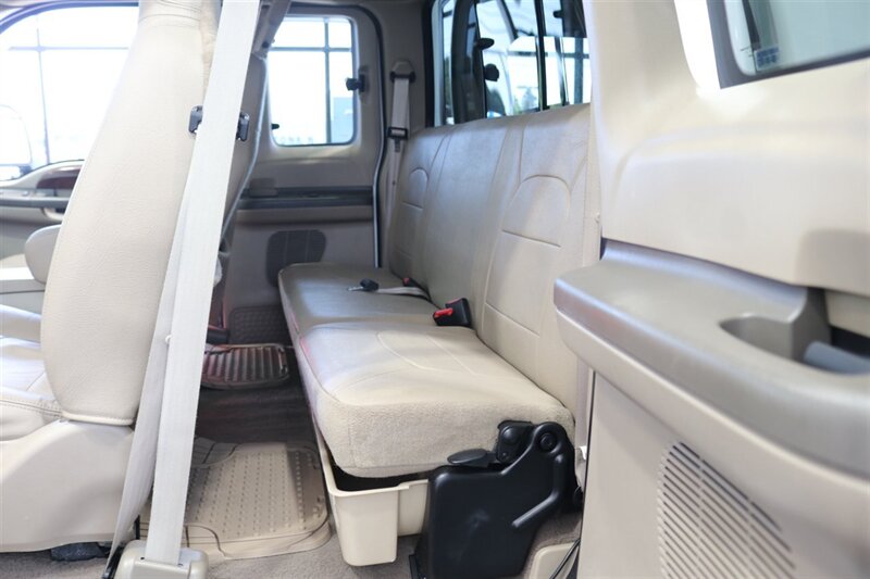 2000 Ford F-350 Super Duty Lariat 4dr SuperCab Lariat  1-FAMILY OWNED* 100% RUST FREE / ACCIDENT FREE* NEW 33 "BFG KO3* NEW 2.5 "LEVELING KIT* CANOPY / TRAILER BRAKES / LINEX BED LINER* BD ENGINE BREAK / BANKS MONSTER EXHAUST - Photo 86 - Portland, OR 97230