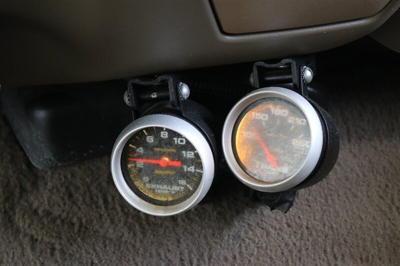 2000 Ford F-350 Super Duty Lariat 4dr SuperCab Lariat  1-FAMILY OWNED* 100% RUST FREE / ACCIDENT FREE* NEW 33 "BFG KO3* NEW 2.5 "LEVELING KIT* CANOPY / TRAILER BRAKES / LINEX BED LINER* BD ENGINE BREAK / BANKS MONSTER EXHAUST - Photo 87 - Portland, OR 97230