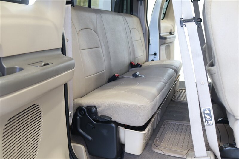 2000 Ford F-350 Super Duty Lariat 4dr SuperCab Lariat  1-FAMILY OWNED* 100% RUST FREE / ACCIDENT FREE* NEW 33 "BFG KO3* NEW 2.5 "LEVELING KIT* CANOPY / TRAILER BRAKES / LINEX BED LINER* BD ENGINE BREAK / BANKS MONSTER EXHAUST - Photo 18 - Portland, OR 97230