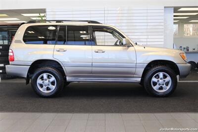 2004 Toyota Land Cruiser  100% RUST FREE* NEW OLD MAN EMU LIFT* NEW TIMING BELT / WATER PUMP / TENSIONERS & HOSES* NEW TIRES* 0-ACCIDENTS* LIKE NEW INTERIOR* ALL BOOKS & 3-KEYS* - Photo 4 - Portland, OR 97230