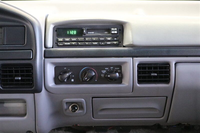 1996 Ford F-250 XLT  2-OWNER SINCE NEW* 100% RUST & CORROSION FREE* 100% STOCK* NEW 33 "  BFG KO3s* NEVER HAD 5TH WHEEL OR GOOSENECK* SPRAY IN BED LINER* FULL NEW FRESH SERVICE* ALL ORIGINAL BOOKS* FACTORY 2-TONE - Photo 83 - Portland, OR 97230