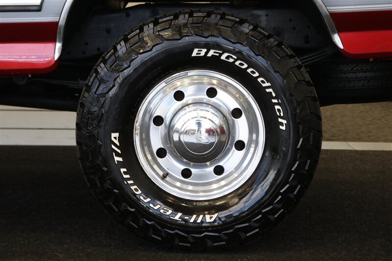 1996 Ford F-250 XLT  2-OWNER SINCE NEW* 100% RUST & CORROSION FREE* 100% STOCK* NEW 33 "  BFG KO3s* NEVER HAD 5TH WHEEL OR GOOSENECK* SPRAY IN BED LINER* FULL NEW FRESH SERVICE* ALL ORIGINAL BOOKS* FACTORY 2-TONE - Photo 51 - Portland, OR 97230