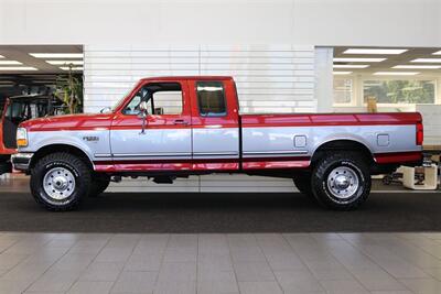 1996 Ford F-250 XLT  2-OWNER SINCE NEW* 100% RUST & CORROSION FREE* 100% STOCK* NEW 33 "  BFG KO3s* NEVER HAD 5TH WHEEL OR GOOSENECK* SPRAY IN BED LINER* FULL NEW FRESH SERVICE* ALL ORIGINAL BOOKS* FACTORY 2-TONE - Photo 4 - Portland, OR 97230