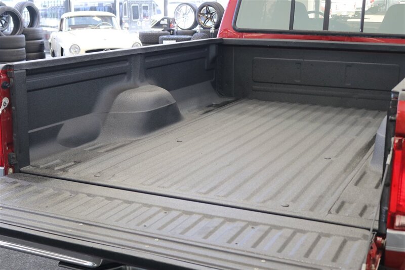 1996 Ford F-250 XLT  2-OWNER SINCE NEW* 100% RUST & CORROSION FREE* 100% STOCK* NEW 33 "  BFG KO3s* NEVER HAD 5TH WHEEL OR GOOSENECK* SPRAY IN BED LINER* FULL NEW FRESH SERVICE* ALL ORIGINAL BOOKS* FACTORY 2-TONE - Photo 45 - Portland, OR 97230