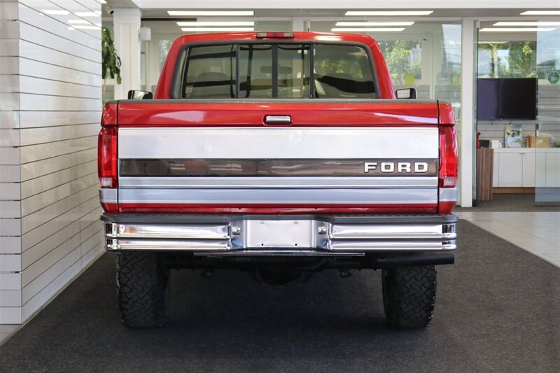 1996 Ford F-250 XLT  2-OWNER SINCE NEW* 100% RUST & CORROSION FREE* 100% STOCK* NEW 33 "  BFG KO3s* NEVER HAD 5TH WHEEL OR GOOSENECK* SPRAY IN BED LINER* FULL NEW FRESH SERVICE* ALL ORIGINAL BOOKS* FACTORY 2-TONE - Photo 9 - Portland, OR 97230