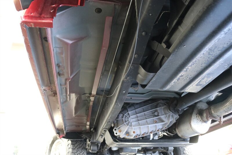 1996 Ford F-250 XLT  2-OWNER SINCE NEW* 100% RUST & CORROSION FREE* 100% STOCK* NEW 33 "  BFG KO3s* NEVER HAD 5TH WHEEL OR GOOSENECK* SPRAY IN BED LINER* FULL NEW FRESH SERVICE* ALL ORIGINAL BOOKS* FACTORY 2-TONE - Photo 25 - Portland, OR 97230