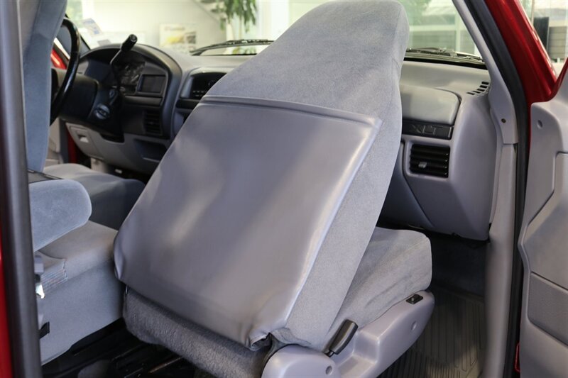 1996 Ford F-250 XLT  2-OWNER SINCE NEW* 100% RUST & CORROSION FREE* 100% STOCK* NEW 33 "  BFG KO3s* NEVER HAD 5TH WHEEL OR GOOSENECK* SPRAY IN BED LINER* FULL NEW FRESH SERVICE* ALL ORIGINAL BOOKS* FACTORY 2-TONE - Photo 79 - Portland, OR 97230