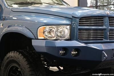 2004 Dodge Ram 2500 SLT  1-OWNER* RUST FREE* 4 "LIFT* NEW 35 " TOYO R/T TIRES* SPRAY IN BED LINER* REAR AIR BAGS* NEW BALL JOINTS / BRAKES / STEERING BOX / FLUIDS / AC CHARGE* OFF ROAD BUMPERS PAINT MATCHED - Photo 10 - Portland, OR 97230