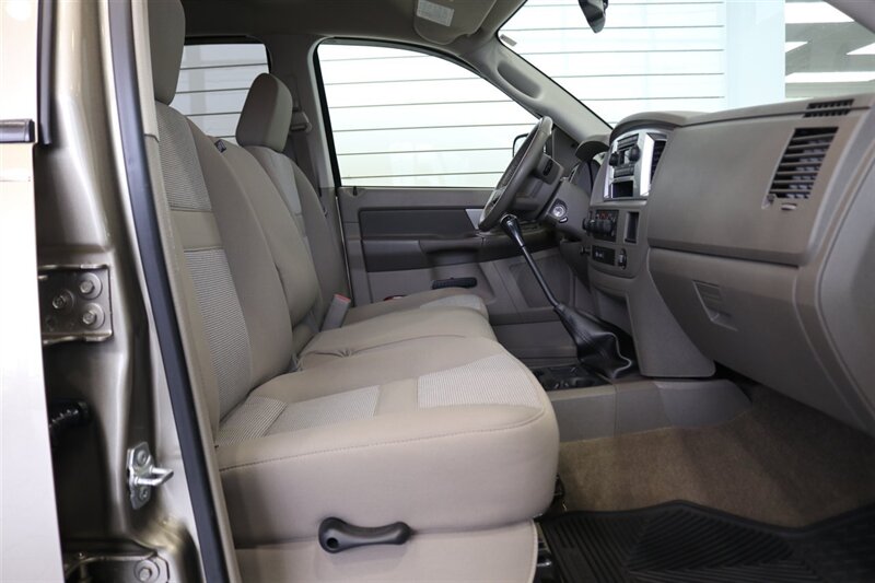 2009 Dodge Ram 3500 SLT 1-OWNER* 6-SPEED MANUAL* 51K ORIGINAL MILES* COLLECTOR GRADE* 6-PASS SEATING* LINEX BED LINER* REAR AIR BAGS* 100% RUST FREE* ALL SERVICE RECORDS @ DODGE DEALER SINCE NEW* BOOKS-KEYS-WINDOW STICKER - Photo 48 - Portland, OR 97230