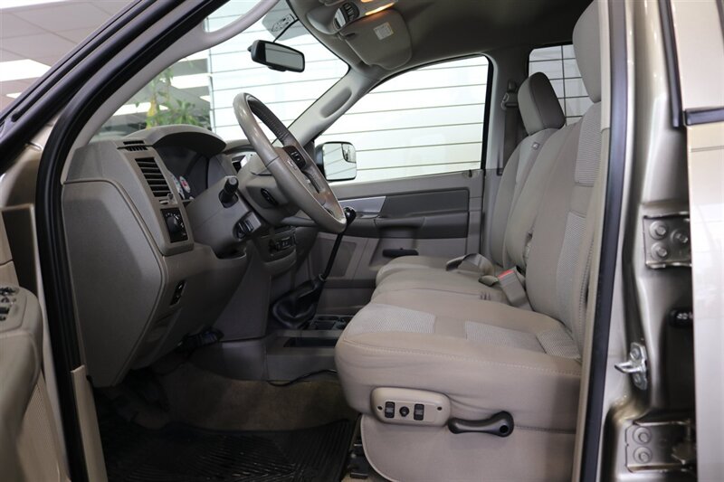 2009 Dodge Ram 3500 SLT 1-OWNER* 6-SPEED MANUAL* 51K ORIGINAL MILES* COLLECTOR GRADE* 6-PASS SEATING* LINEX BED LINER* REAR AIR BAGS* 100% RUST FREE* ALL SERVICE RECORDS @ DODGE DEALER SINCE NEW* BOOKS-KEYS-WINDOW STICKER - Photo 49 - Portland, OR 97230