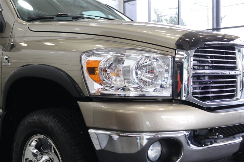 2009 Dodge Ram 3500 SLT 1-OWNER* 6-SPEED MANUAL* 51K ORIGINAL MILES* COLLECTOR GRADE* 6-PASS SEATING* LINEX BED LINER* REAR AIR BAGS* 100% RUST FREE* ALL SERVICE RECORDS @ DODGE DEALER SINCE NEW* BOOKS-KEYS-WINDOW STICKER - Photo 12 - Portland, OR 97230