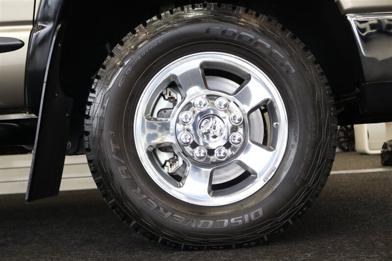2009 Dodge Ram 3500 SLT 1-OWNER* 6-SPEED MANUAL* 51K ORIGINAL MILES* COLLECTOR GRADE* 6-PASS SEATING* LINEX BED LINER* REAR AIR BAGS* 100% RUST FREE* ALL SERVICE RECORDS @ DODGE DEALER SINCE NEW* BOOKS-KEYS-WINDOW STICKER - Photo 35 - Portland, OR 97230