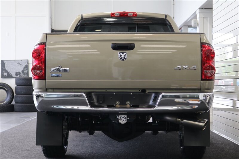 2009 Dodge Ram 3500 SLT 1-OWNER* 6-SPEED MANUAL* 51K ORIGINAL MILES* COLLECTOR GRADE* 6-PASS SEATING* LINEX BED LINER* REAR AIR BAGS* 100% RUST FREE* ALL SERVICE RECORDS @ DODGE DEALER SINCE NEW* BOOKS-KEYS-WINDOW STICKER - Photo 9 - Portland, OR 97230