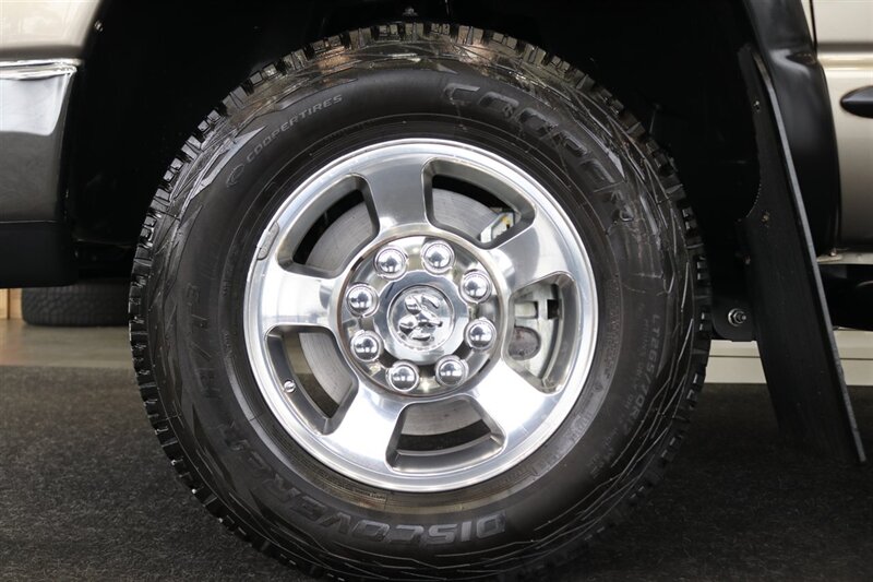 2009 Dodge Ram 3500 SLT 1-OWNER* 6-SPEED MANUAL* 51K ORIGINAL MILES* COLLECTOR GRADE* 6-PASS SEATING* LINEX BED LINER* REAR AIR BAGS* 100% RUST FREE* ALL SERVICE RECORDS @ DODGE DEALER SINCE NEW* BOOKS-KEYS-WINDOW STICKER - Photo 20 - Portland, OR 97230