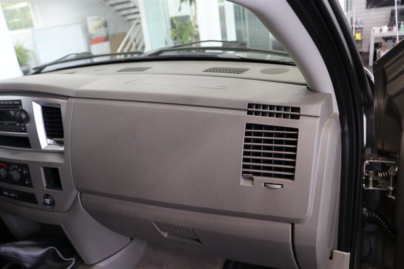 2009 Dodge Ram 3500 SLT 1-OWNER* 6-SPEED MANUAL* 51K ORIGINAL MILES* COLLECTOR GRADE* 6-PASS SEATING* LINEX BED LINER* REAR AIR BAGS* 100% RUST FREE* ALL SERVICE RECORDS @ DODGE DEALER SINCE NEW* BOOKS-KEYS-WINDOW STICKER - Photo 81 - Portland, OR 97230