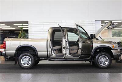 2009 Dodge Ram 3500 SLT 1-OWNER* 6-SPEED MANUAL* 51K ORIGINAL MILES* COLLECTOR GRADE* 6-PASS SEATING* LINEX BED LINER* REAR AIR BAGS* 100% RUST FREE* ALL SERVICE RECORDS @ DODGE DEALER SINCE NEW* BOOKS-KEYS-WINDOW STICKER - Photo 11 - Portland, OR 97230