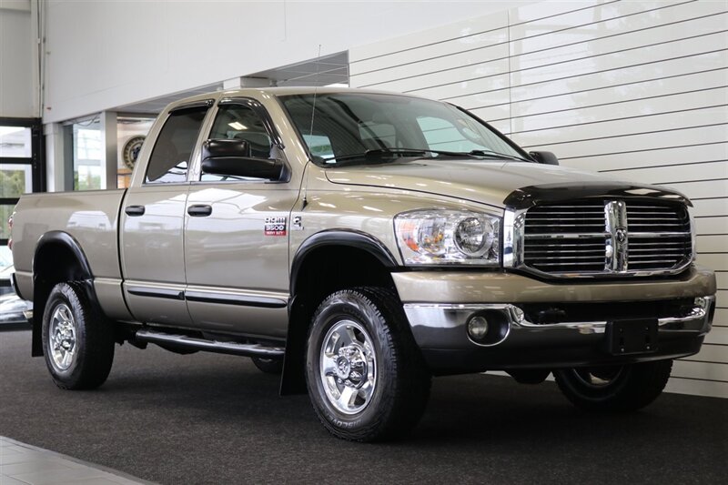 2009 Dodge Ram 3500 SLT  1-OWNER* 6-SPEED MANUAL* 51K ORIGINAL MILES* COLLECTOR GRADE* 6-PASS SEATING* LINEX BED LINER* REAR AIR BAGS* 100% RUST FREE* ALL SERVICE RECORDS @ DODGE DEALER SINCE NEW* BOOKS-KEYS-WINDOW STICKER