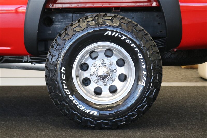 2006 Chevrolet Silverado 2500 LT3  1-OWNER LBZ WITH 37K MILES* 100% RUST FREE* LONG BED LT3 PKG* NEW 33 " BFG KO3 10-PLYs* ALL BOOKS-MANUALS-WINDOW STICKER* FULL FRESH SERVICE* BED IS NEW NEVER USED* OREGON TRUCK SINCE NEW - Photo 51 - Portland, OR 97230