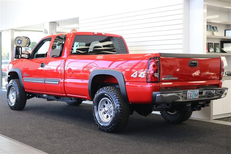 2006 Chevrolet Silverado 2500 LT3  1-OWNER LBZ WITH 37K MILES* 100% RUST FREE* LONG BED LT3 PKG* NEW 33 " BFG KO3 10-PLYs* ALL BOOKS-MANUALS-WINDOW STICKER* FULL FRESH SERVICE* BED IS NEW NEVER USED* OREGON TRUCK SINCE NEW - Photo 6 - Portland, OR 97230