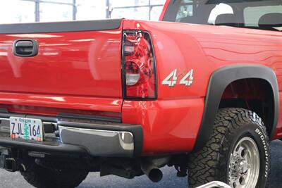 2006 Chevrolet Silverado 2500 LT3  1-OWNER LBZ WITH 37K MILES* 100% RUST FREE* LONG BED LT3 PKG* NEW 33 " BFG KO3 10-PLYs* ALL BOOKS-MANUALS-WINDOW STICKER* FULL FRESH SERVICE* BED IS NEW NEVER USED* OREGON TRUCK SINCE NEW - Photo 42 - Portland, OR 97230