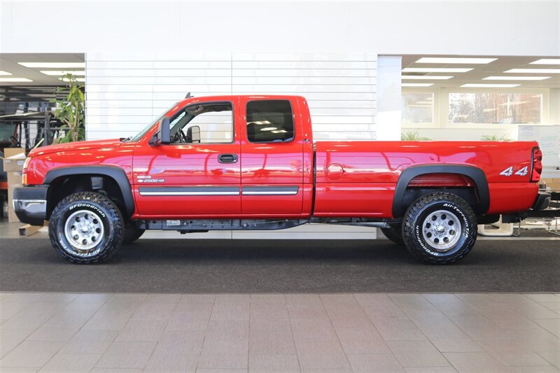2006 Chevrolet Silverado 2500 LT3  1-OWNER LBZ WITH 37K MILES* 100% RUST FREE* LONG BED LT3 PKG* NEW 33 " BFG KO3 10-PLYs* ALL BOOKS-MANUALS-WINDOW STICKER* FULL FRESH SERVICE* BED IS NEW NEVER USED* OREGON TRUCK SINCE NEW - Photo 4 - Portland, OR 97230