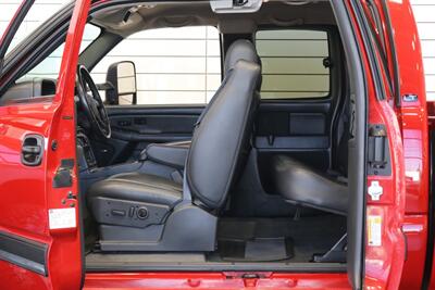 2006 Chevrolet Silverado 2500 LT3  1-OWNER LBZ WITH 37K MILES* 100% RUST FREE* LONG BED LT3 PKG* NEW 33 " BFG KO3 10-PLYs* ALL BOOKS-MANUALS-WINDOW STICKER* FULL FRESH SERVICE* BED IS NEW NEVER USED* OREGON TRUCK SINCE NEW - Photo 62 - Portland, OR 97230