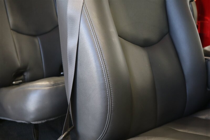 2006 Chevrolet Silverado 2500 LT3  1-OWNER LBZ WITH 37K MILES* 100% RUST FREE* LONG BED LT3 PKG* NEW 33 " BFG KO3 10-PLYs* ALL BOOKS-MANUALS-WINDOW STICKER* FULL FRESH SERVICE* BED IS NEW NEVER USED* OREGON TRUCK SINCE NEW - Photo 73 - Portland, OR 97230