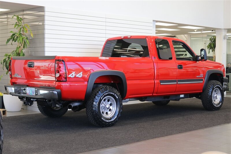 2006 Chevrolet Silverado 2500 LT3  1-OWNER LBZ WITH 37K MILES* 100% RUST FREE* LONG BED LT3 PKG* NEW 33 " BFG KO3 10-PLYs* ALL BOOKS-MANUALS-WINDOW STICKER* FULL FRESH SERVICE* BED IS NEW NEVER USED* OREGON TRUCK SINCE NEW - Photo 7 - Portland, OR 97230