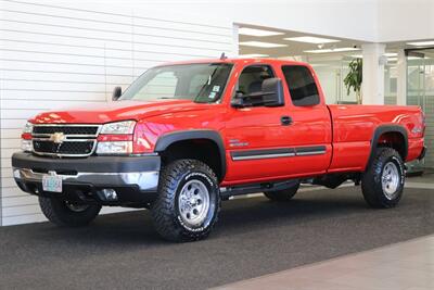 2006 Chevrolet Silverado 2500 LT3  1-OWNER LBZ WITH 37K MILES* 100% RUST FREE* LONG BED LT3 PKG* NEW 33 " BFG KO3 10-PLYs* ALL BOOKS-MANUALS-WINDOW STICKER* FULL FRESH SERVICE* BED IS NEW NEVER USED* OREGON TRUCK SINCE NEW - Photo 3 - Portland, OR 97230