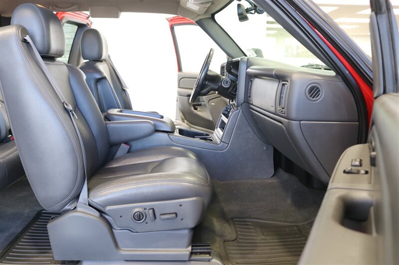 2006 Chevrolet Silverado 2500 LT3  1-OWNER LBZ WITH 37K MILES* 100% RUST FREE* LONG BED LT3 PKG* NEW 33 " BFG KO3 10-PLYs* ALL BOOKS-MANUALS-WINDOW STICKER* FULL FRESH SERVICE* BED IS NEW NEVER USED* OREGON TRUCK SINCE NEW - Photo 75 - Portland, OR 97230