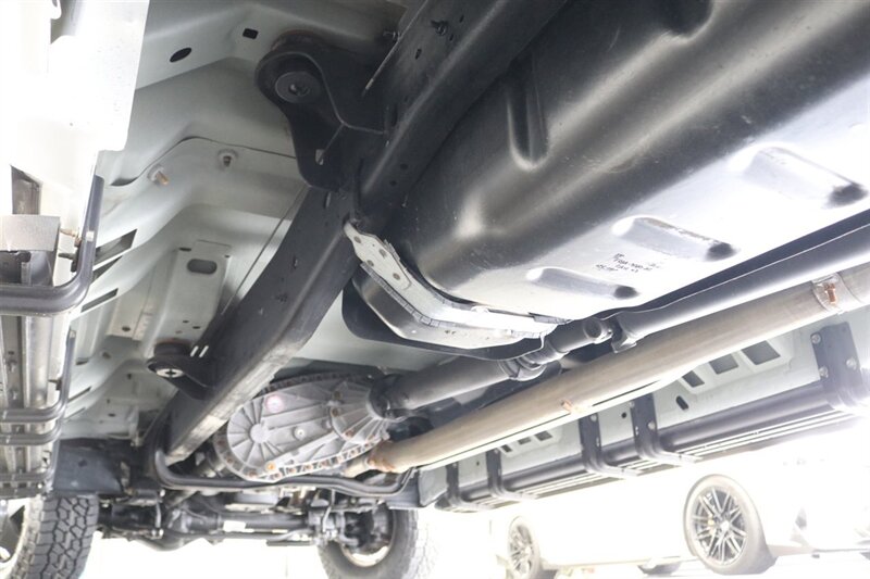 2000 Ford F-350 Lariat  1-ARIZONA OWNER* 6-SPEED MANUAL 7.3L* 100% RUST FREE* PACBRAKE EXUAST BRAKE* NEW 33 " FALKEN A/T 4W 10-PLY TIRES* ALCOA WHEELS* LINEX BED LINER* FULLY SERVICED* NEW FLUIDS* ALL BOOKS & MANUALS - Photo 23 - Portland, OR 97230