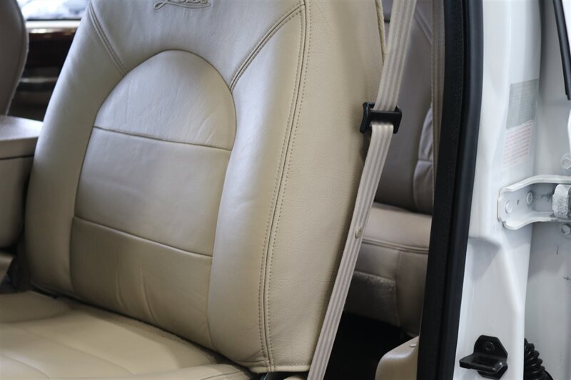 2000 Ford F-350 Lariat  1-ARIZONA OWNER* 6-SPEED MANUAL 7.3L* 100% RUST FREE* PACBRAKE EXUAST BRAKE* NEW 33 " FALKEN A/T 4W 10-PLY TIRES* ALCOA WHEELS* LINEX BED LINER* FULLY SERVICED* NEW FLUIDS* ALL BOOKS & MANUALS - Photo 76 - Portland, OR 97230