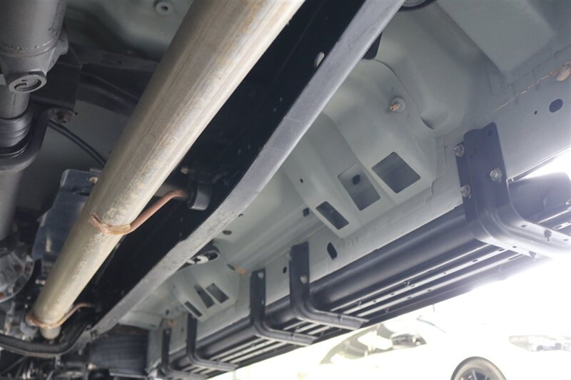 2000 Ford F-350 Lariat  1-ARIZONA OWNER* 6-SPEED MANUAL 7.3L* 100% RUST FREE* PACBRAKE EXUAST BRAKE* NEW 33 " FALKEN A/T 4W 10-PLY TIRES* ALCOA WHEELS* LINEX BED LINER* FULLY SERVICED* NEW FLUIDS* ALL BOOKS & MANUALS - Photo 25 - Portland, OR 97230