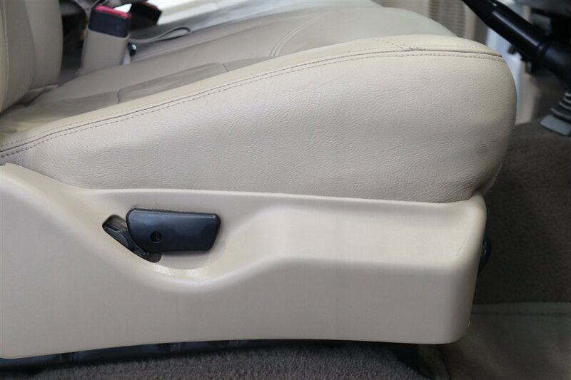 2000 Ford F-350 Lariat  1-ARIZONA OWNER* 6-SPEED MANUAL 7.3L* 100% RUST FREE* PACBRAKE EXUAST BRAKE* NEW 33 " FALKEN A/T 4W 10-PLY TIRES* ALCOA WHEELS* LINEX BED LINER* FULLY SERVICED* NEW FLUIDS* ALL BOOKS & MANUALS - Photo 71 - Portland, OR 97230