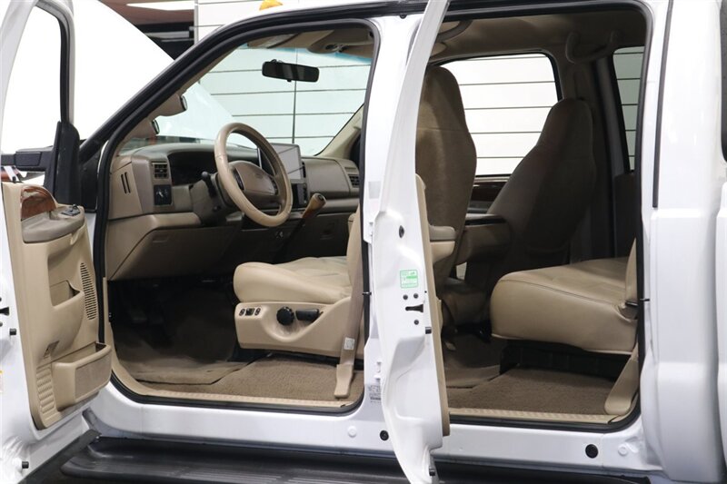 2000 Ford F-350 Lariat  1-ARIZONA OWNER* 6-SPEED MANUAL 7.3L* 100% RUST FREE* PACBRAKE EXUAST BRAKE* NEW 33 " FALKEN A/T 4W 10-PLY TIRES* ALCOA WHEELS* LINEX BED LINER* FULLY SERVICED* NEW FLUIDS* ALL BOOKS & MANUALS - Photo 58 - Portland, OR 97230