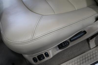 2000 Ford F-350 Lariat  1-ARIZONA OWNER* 6-SPEED MANUAL 7.3L* 100% RUST FREE* PACBRAKE EXUAST BRAKE* NEW 33 " FALKEN A/T 4W 10-PLY TIRES* ALCOA WHEELS* LINEX BED LINER* FULLY SERVICED* NEW FLUIDS* ALL BOOKS & MANUALS - Photo 74 - Portland, OR 97230