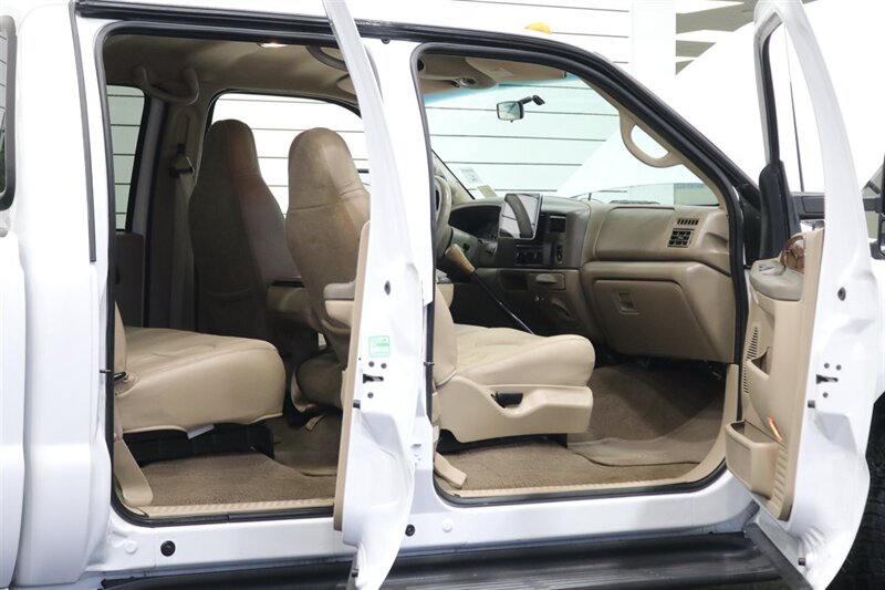 2000 Ford F-350 Lariat  1-ARIZONA OWNER* 6-SPEED MANUAL 7.3L* 100% RUST FREE* PACBRAKE EXUAST BRAKE* NEW 33 " FALKEN A/T 4W 10-PLY TIRES* ALCOA WHEELS* LINEX BED LINER* FULLY SERVICED* NEW FLUIDS* ALL BOOKS & MANUALS - Photo 59 - Portland, OR 97230