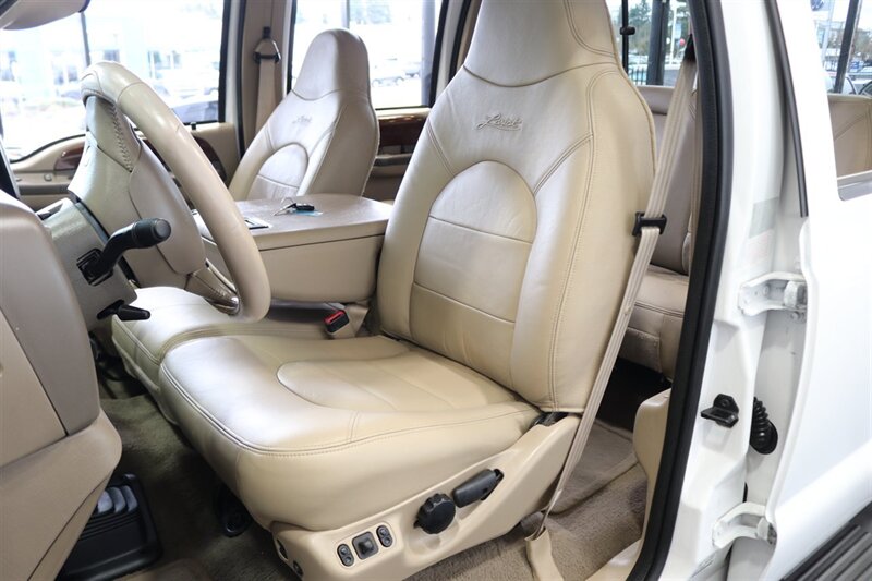 2000 Ford F-350 Lariat  1-ARIZONA OWNER* 6-SPEED MANUAL 7.3L* 100% RUST FREE* PACBRAKE EXUAST BRAKE* NEW 33 " FALKEN A/T 4W 10-PLY TIRES* ALCOA WHEELS* LINEX BED LINER* FULLY SERVICED* NEW FLUIDS* ALL BOOKS & MANUALS - Photo 16 - Portland, OR 97230