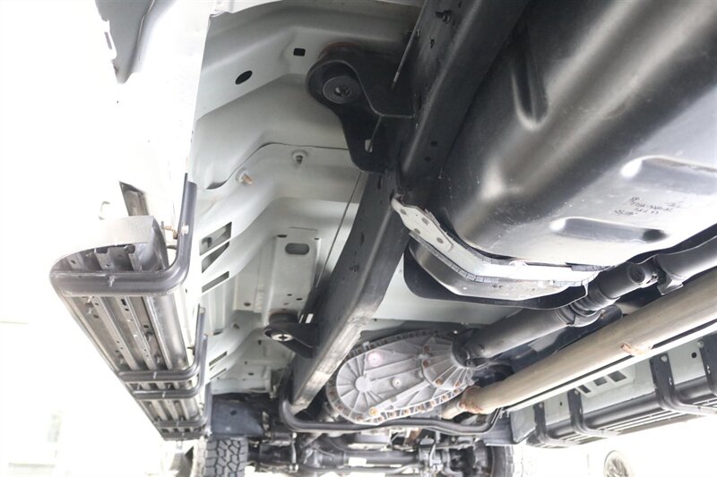 2000 Ford F-350 Lariat  1-ARIZONA OWNER* 6-SPEED MANUAL 7.3L* 100% RUST FREE* PACBRAKE EXUAST BRAKE* NEW 33 " FALKEN A/T 4W 10-PLY TIRES* ALCOA WHEELS* LINEX BED LINER* FULLY SERVICED* NEW FLUIDS* ALL BOOKS & MANUALS - Photo 28 - Portland, OR 97230