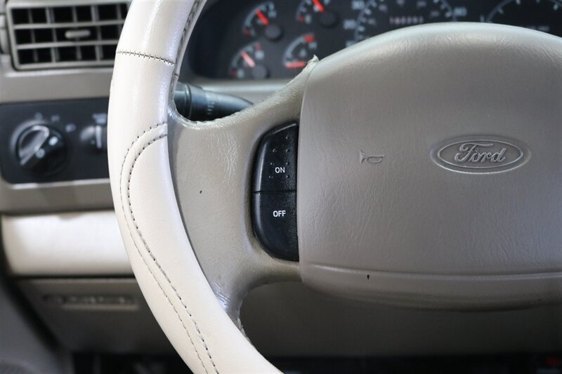 2000 Ford F-350 Lariat  1-ARIZONA OWNER* 6-SPEED MANUAL 7.3L* 100% RUST FREE* PACBRAKE EXUAST BRAKE* NEW 33 " FALKEN A/T 4W 10-PLY TIRES* ALCOA WHEELS* LINEX BED LINER* FULLY SERVICED* NEW FLUIDS* ALL BOOKS & MANUALS - Photo 82 - Portland, OR 97230