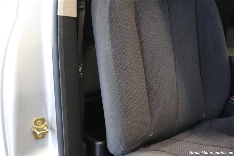 2005 Dodge Ram 2500 SLT  1-OWNER* 100% RUST FREE* NEW 35 " TOYO A/T III 10-PLYS* REAR AIRBAGS* NEW 2.5 " BILSTEIN 5100 LEVEL KIT* 5TH WHEEL* NEW TRANSMISSION VALVE BODY & SERVICE* COOLANT FLUSH & AC CHARGE* LIKE NEW* - Photo 77 - Portland, OR 97230