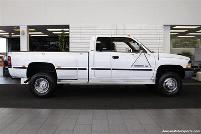 1998 Dodge Ram 3500 Laramie SLT  1-OWNER* V-10* 5-SPEED MANUAL* 29K ACTUAL MILES* 6 NEW FALKEN AT4 10-PLY TIRES* NEW BRAKES* NEW BATTERIES* NEW AC CHARGE* 100% RUST & CORROSION FREE* ALL BOOKS & KEYS - Photo 5 - Portland, OR 97230