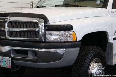 1998 Dodge Ram 3500 Laramie SLT  1-OWNER* V-10* 5-SPEED MANUAL* 29K ACTUAL MILES* 6 NEW FALKEN AT4 10-PLY TIRES* NEW BRAKES* NEW BATTERIES* NEW AC CHARGE* 100% RUST & CORROSION FREE* ALL BOOKS & KEYS - Photo 10 - Portland, OR 97230