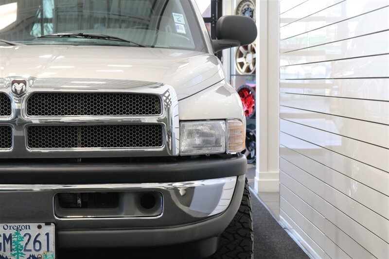 1998 Dodge Ram 2500 Laramie SLT 1-OWNER* SHORT BED* ALL SERVICE RECORDS SINCE NEW W/ ORIGINAL WINDOW STICKER* NEW 33 " BFG KO3 10-PLYS* NEVER HAD 5TH WHEEL OR GOOSE NECK* COOLANT & AC SERVICE* NEW STEERING BOX - Photo 42 - Portland, OR 97230