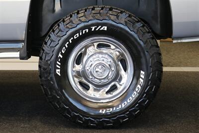 1998 Dodge Ram 2500 Laramie SLT 1-OWNER* SHORT BED* ALL SERVICE RECORDS SINCE NEW W/ ORIGINAL WINDOW STICKER* NEW 33 " BFG KO3 10-PLYS* NEVER HAD 5TH WHEEL OR GOOSE NECK* COOLANT & AC SERVICE* NEW STEERING BOX - Photo 21 - Portland, OR 97230